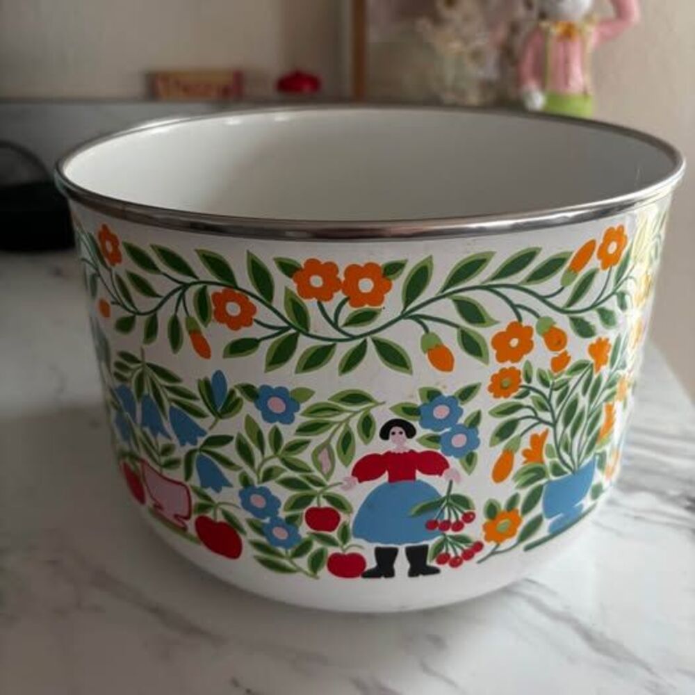 Vtg Kobe Kitchen Mixing Bowl Planter maximalist Dutch folk kitschy cottage